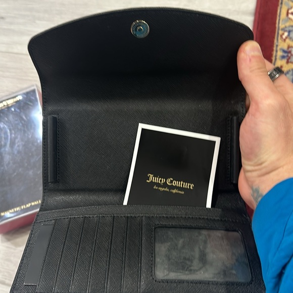 Never used wallet from Juicy Couture! - Picture 2 of 4
